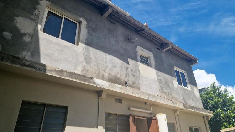 Maison - 200 m² - 7 pièces