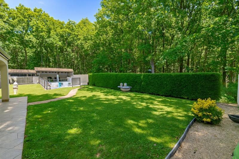 Maison d'architecte - 208 m² - 6 pièces