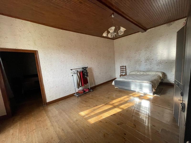 Maison - 150 m² - 5 pièces