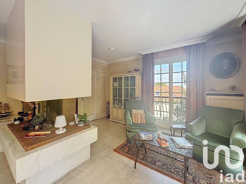 Appartement - 111 m² - 5 pièces