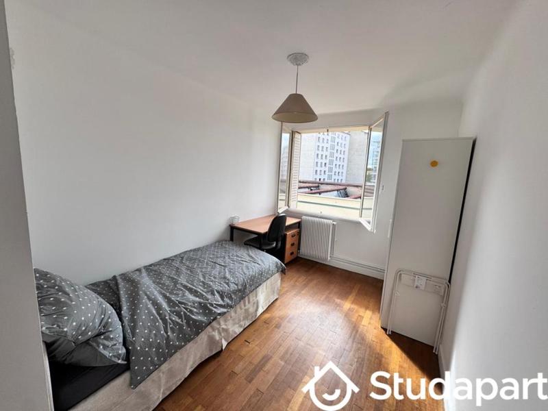 Chambre - 10 m² - 1 pièce