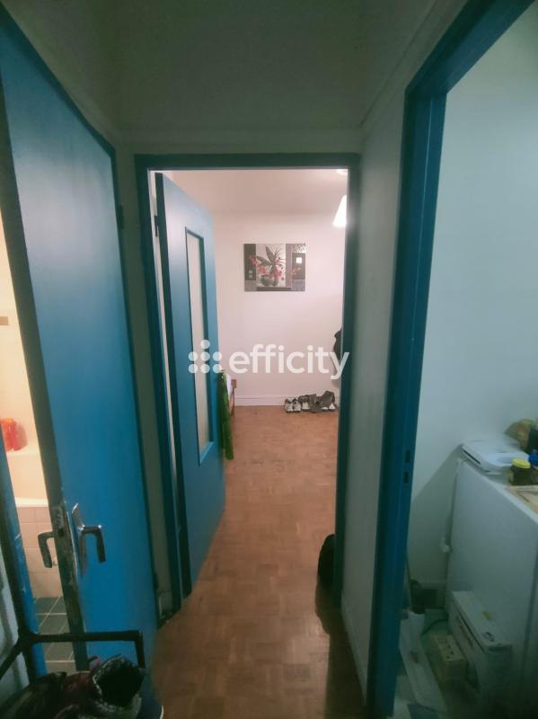 Studio - 25 m² - 1 pièce