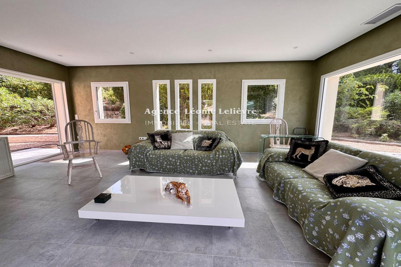 Maison - 209 m² - 8 pièces