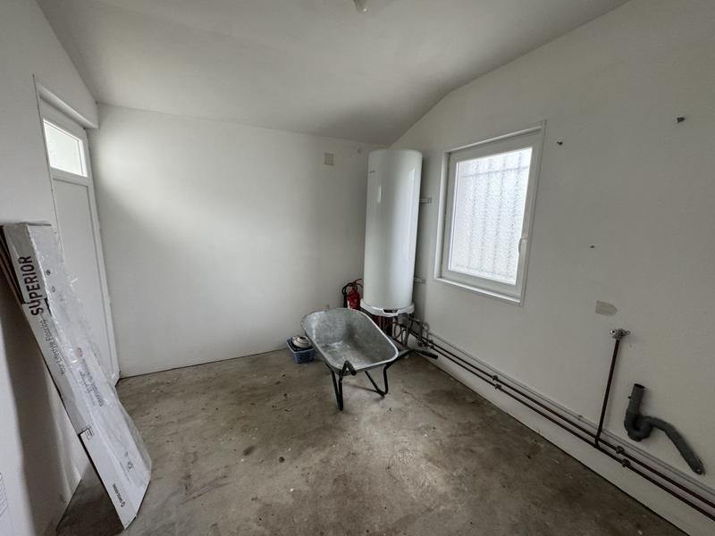 Maison - 95 m² - 5 pièces