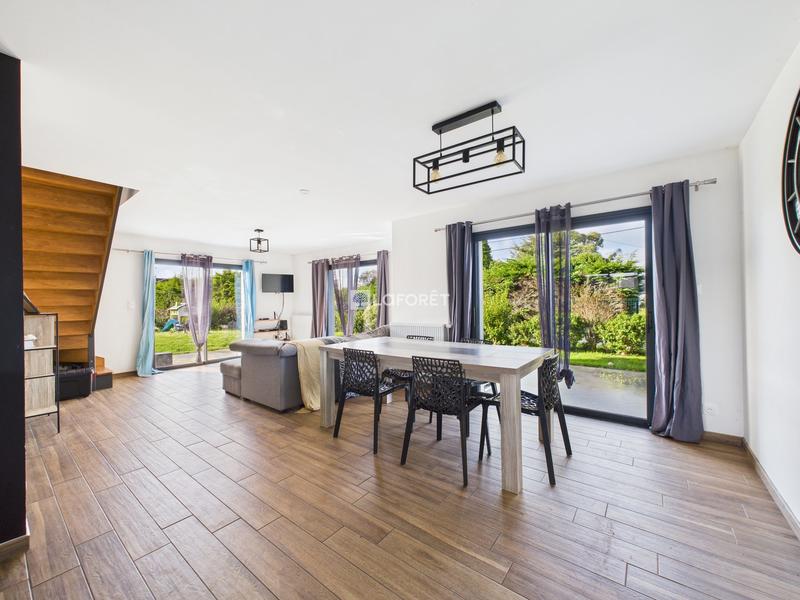 Maison contemporaine - 112 m² - 6 pièces