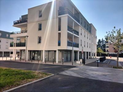 Local d'activité / Entrepôt - 81 m²