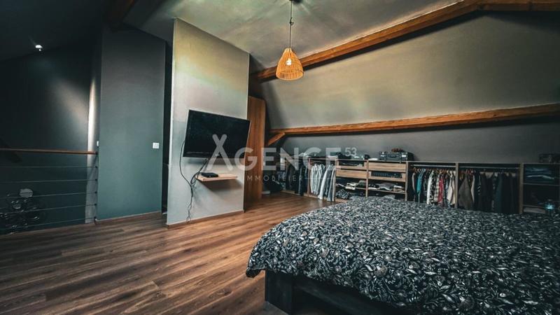 Maison de ville - 168 m² - 4 pièces