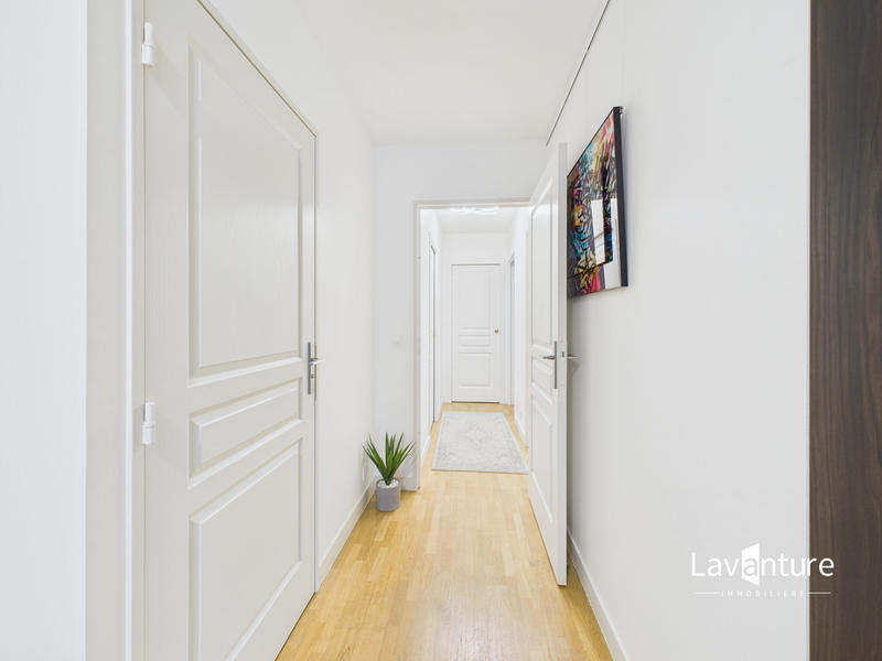 Appartement - 83 m² - 3 pièces