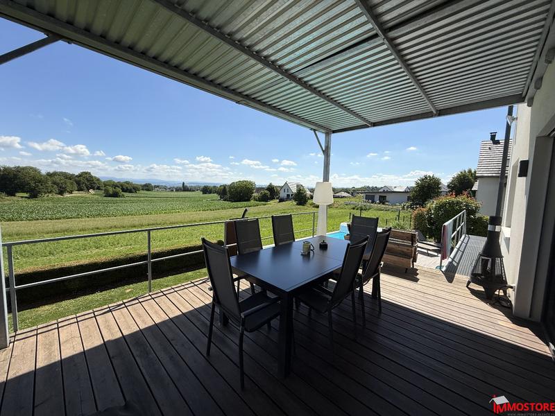 Maison - 210 m² - 7 pièces