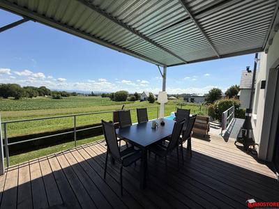 Maison - 210 m² - 7 pièces