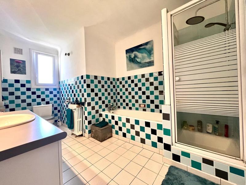 Maison - 147 m² - 9 pièces