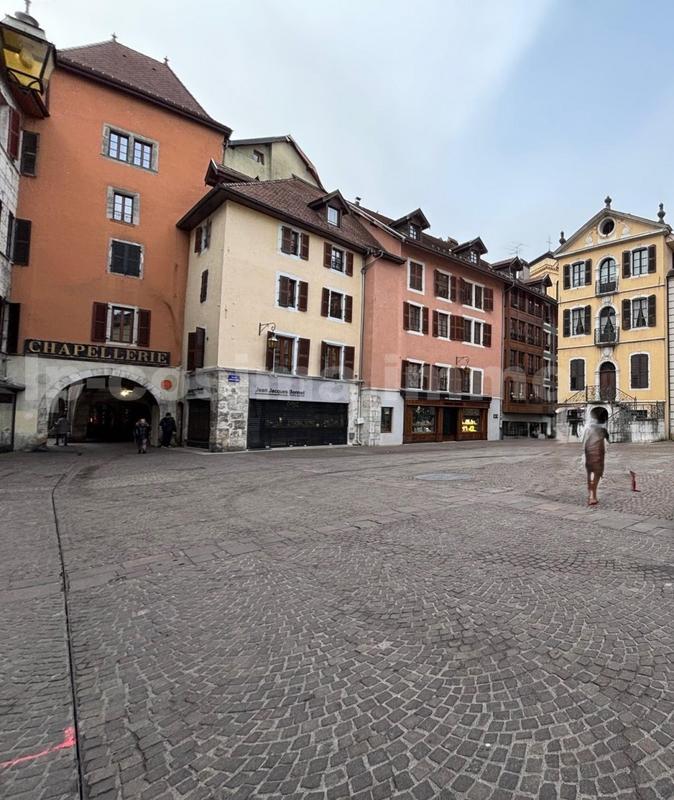 Local commercial - 28 m² - 2 pièces