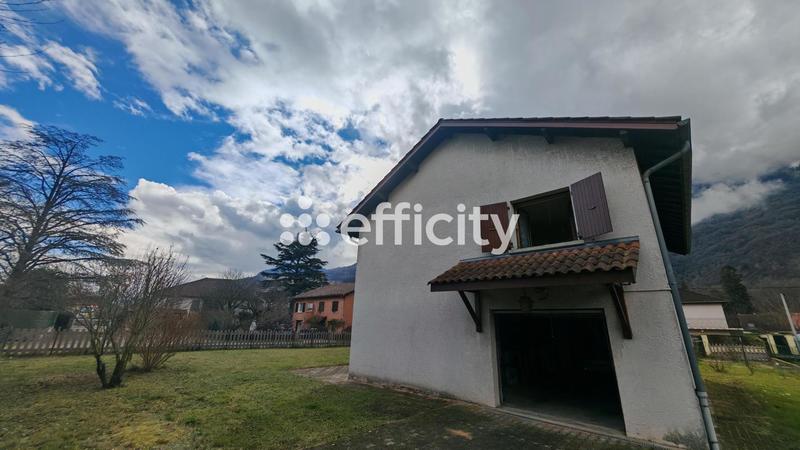 Villa - 102 m² - 4 pièces