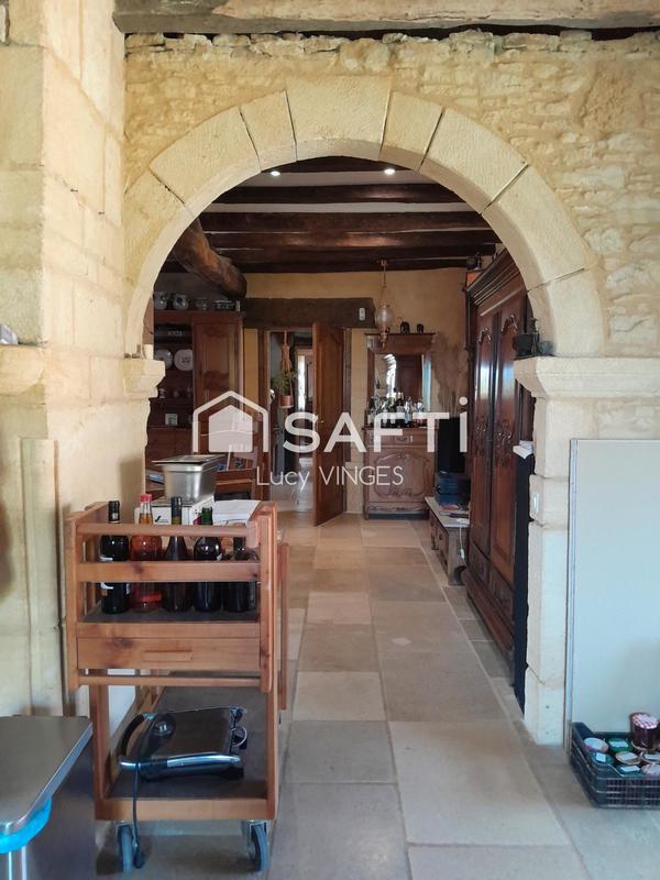 Propriété - 282 m² - 12 pièces