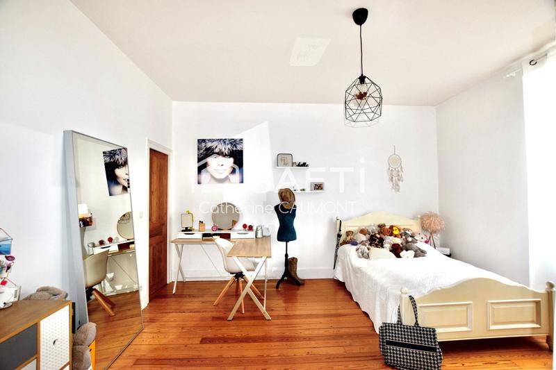 Maison - 199 m² - 6 pièces