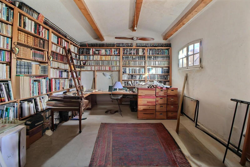 Maison - 303 m² - 8 pièces