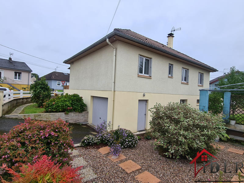 Maison - 90 m² - 5 pièces