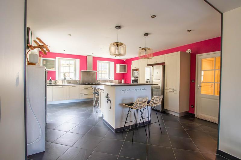 Maison ancienne - 298 m² - 9 pièces