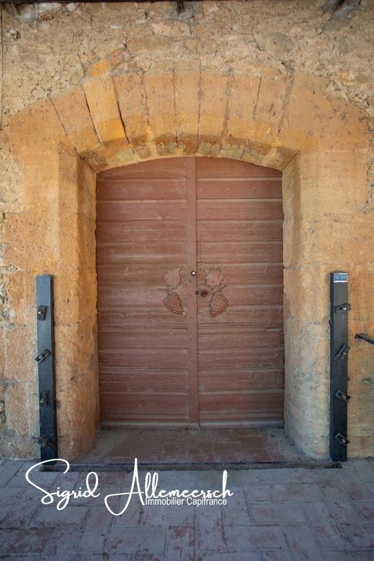 Maison - 345 m² - 10 pièces