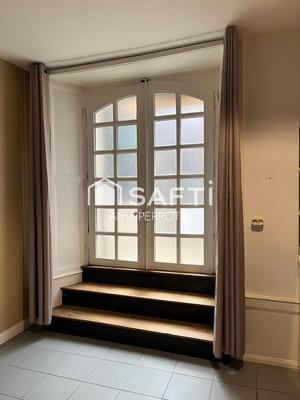 Local commercial - 313 m² - 8 pièces