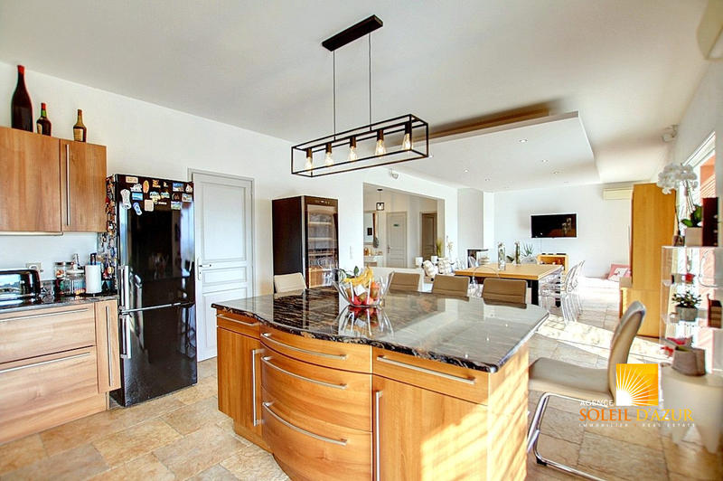 Villa - 210 m² - 7 pièces