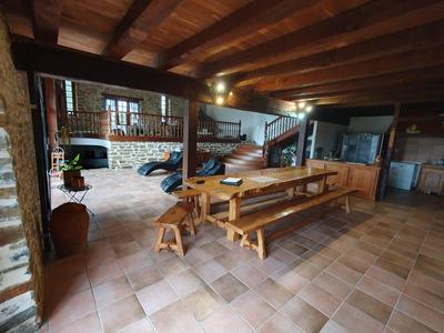 Maison ancienne - 347 m² - 6 pièces