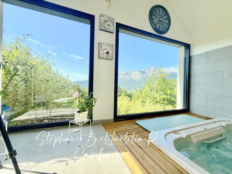 Propriété - 178 m² - 7 pièces