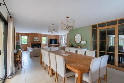 Maison - 160 m² - 4 pièces