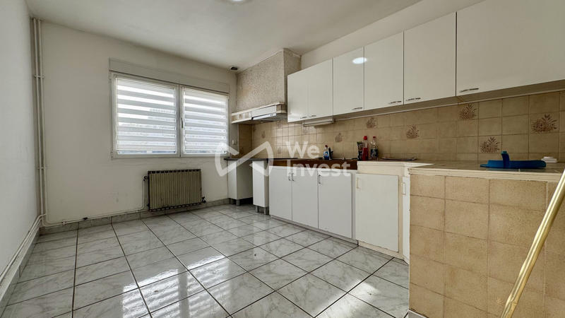 Maison - 90 m² - 5 pièces
