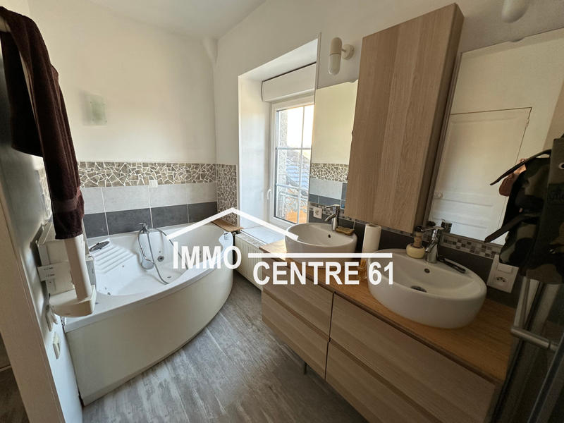 Maison - 165 m² - 6 pièces