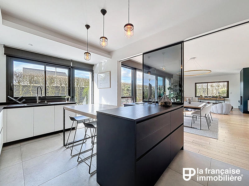 Maison - 178 m² - 7 pièces