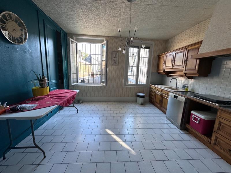 Fonds de commerce - 240 m²