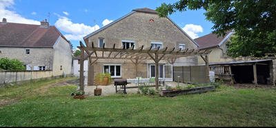 Maison de village - 236 m² - 5 pièces