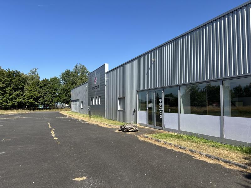 Local d'activités - 1 000 m²