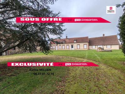 Maison - 318 m² - 12 pièces