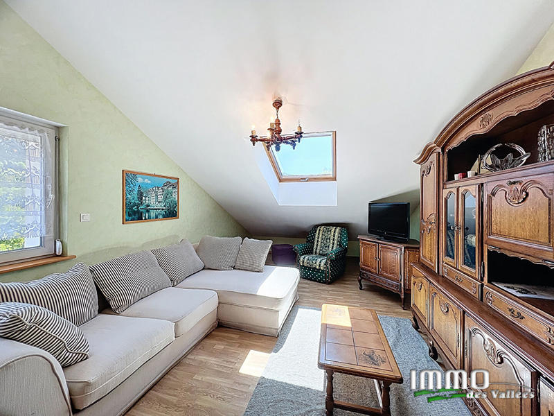 Maison - 181 m² - 7 pièces