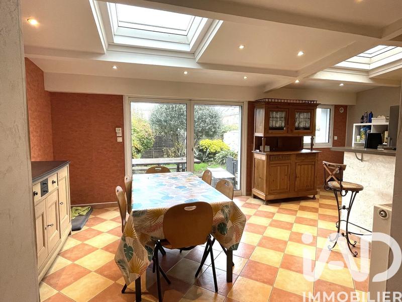 Maison - 121 m² - 5 pièces