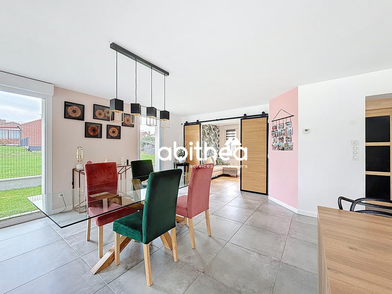 Maison - 181 m² - 8 pièces