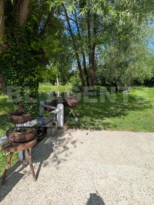 Maison - 190 m² - 8 pièces