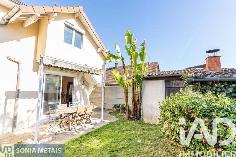 Maison - 98 m² - 6 pièces