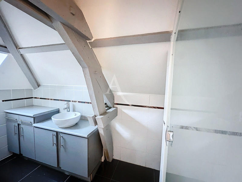 Immeuble - 2 pièces