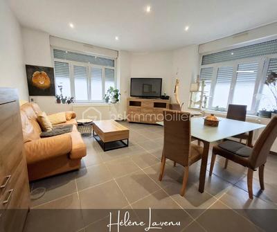 Maison - 84 m² - 4 pièces