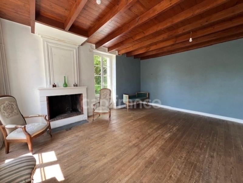 Maison - 260 m² - 7 pièces