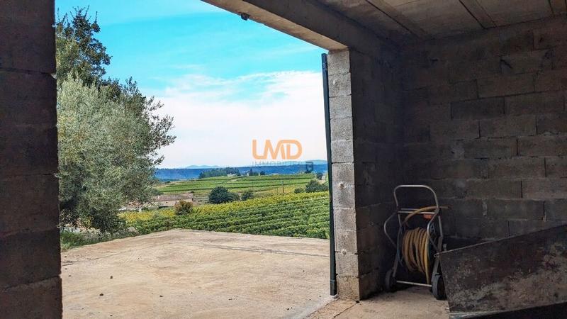 Parking / Garage - 120 m²