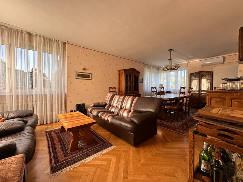 Maison - 100 m² - 5 pièces