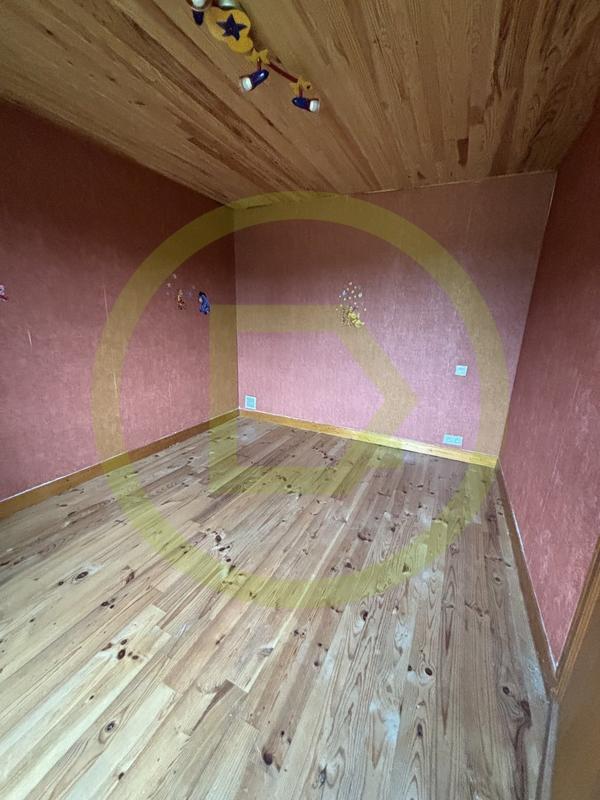 Maison - 88 m² - 6 pièces