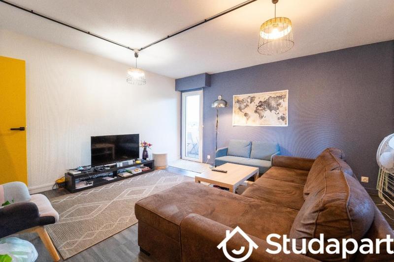 Chambre - 11 m² - 1 pièce