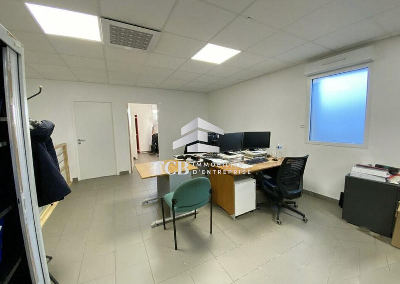 Local d'activités - 500 m²