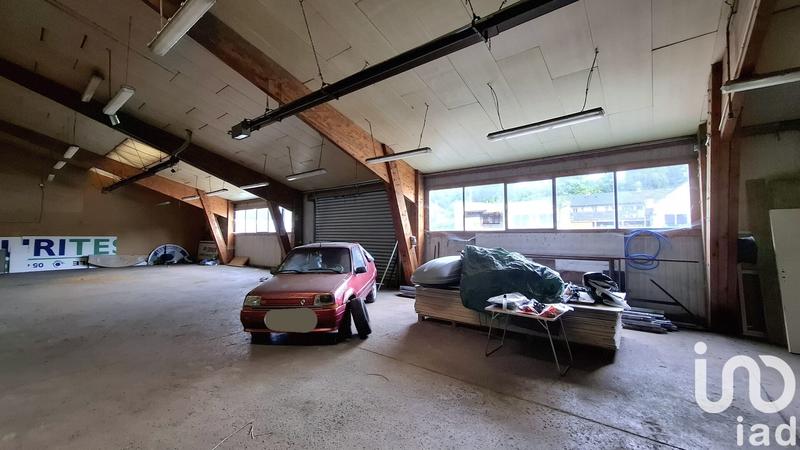 Maison - 800 m² - 4 pièces