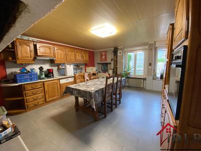 Maison - 145 m² - 6 pièces